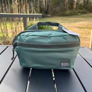 Lululemon All Day Essentials Belt Bag 2.5L